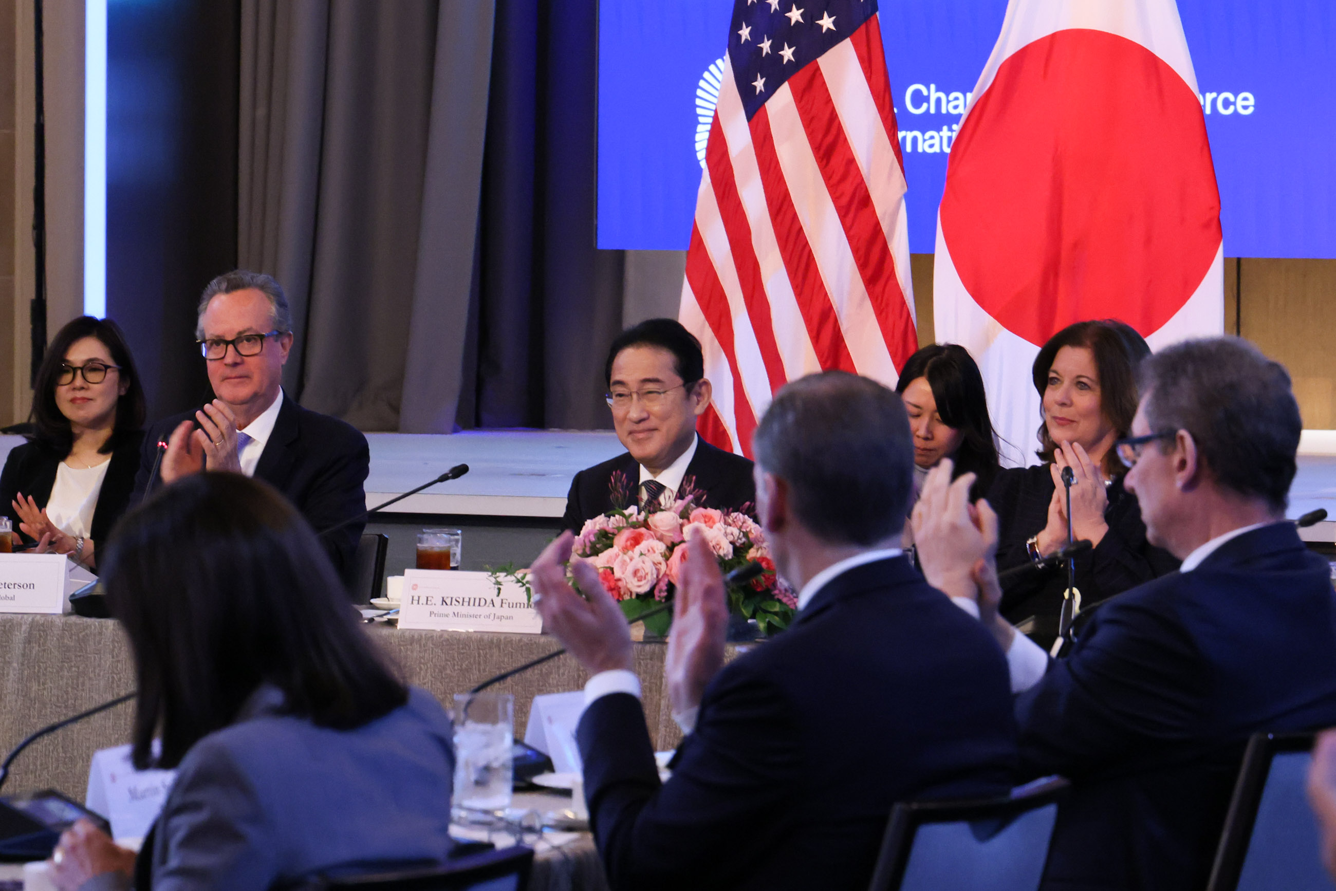 Luncheon meeting with U.S. business leaders (3)