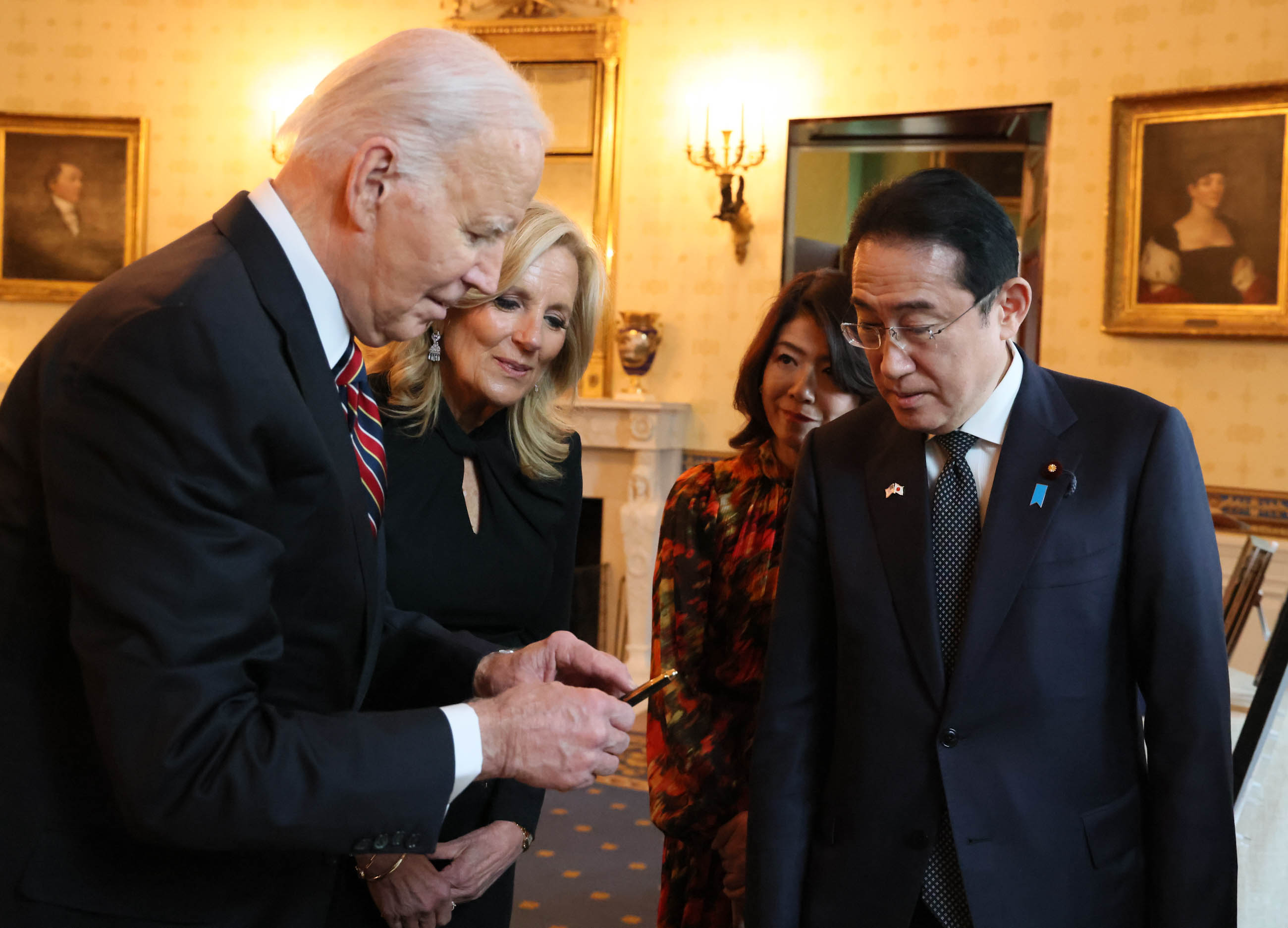 Event between Prime Minister Kishida, Mrs. Kishida, President Biden and Dr. Biden (3)