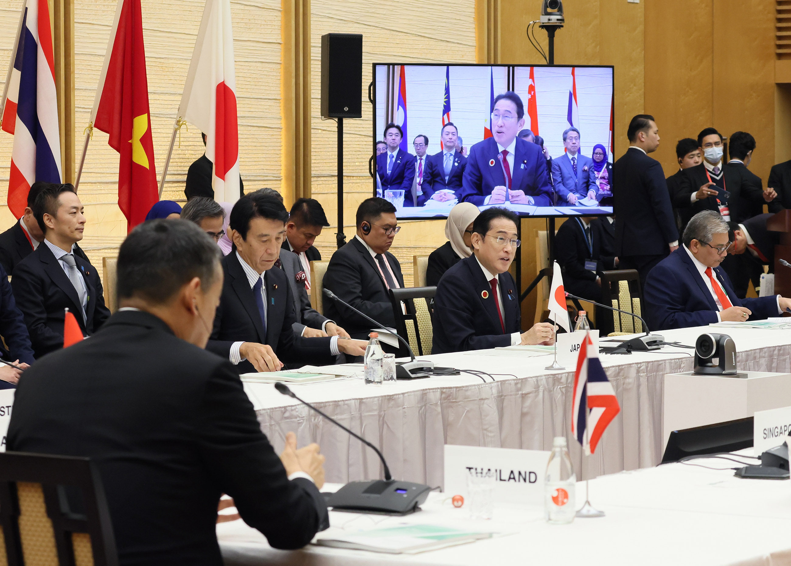 Prime Minister Kishida attending the AZEC Leaders’ meeting (3)
