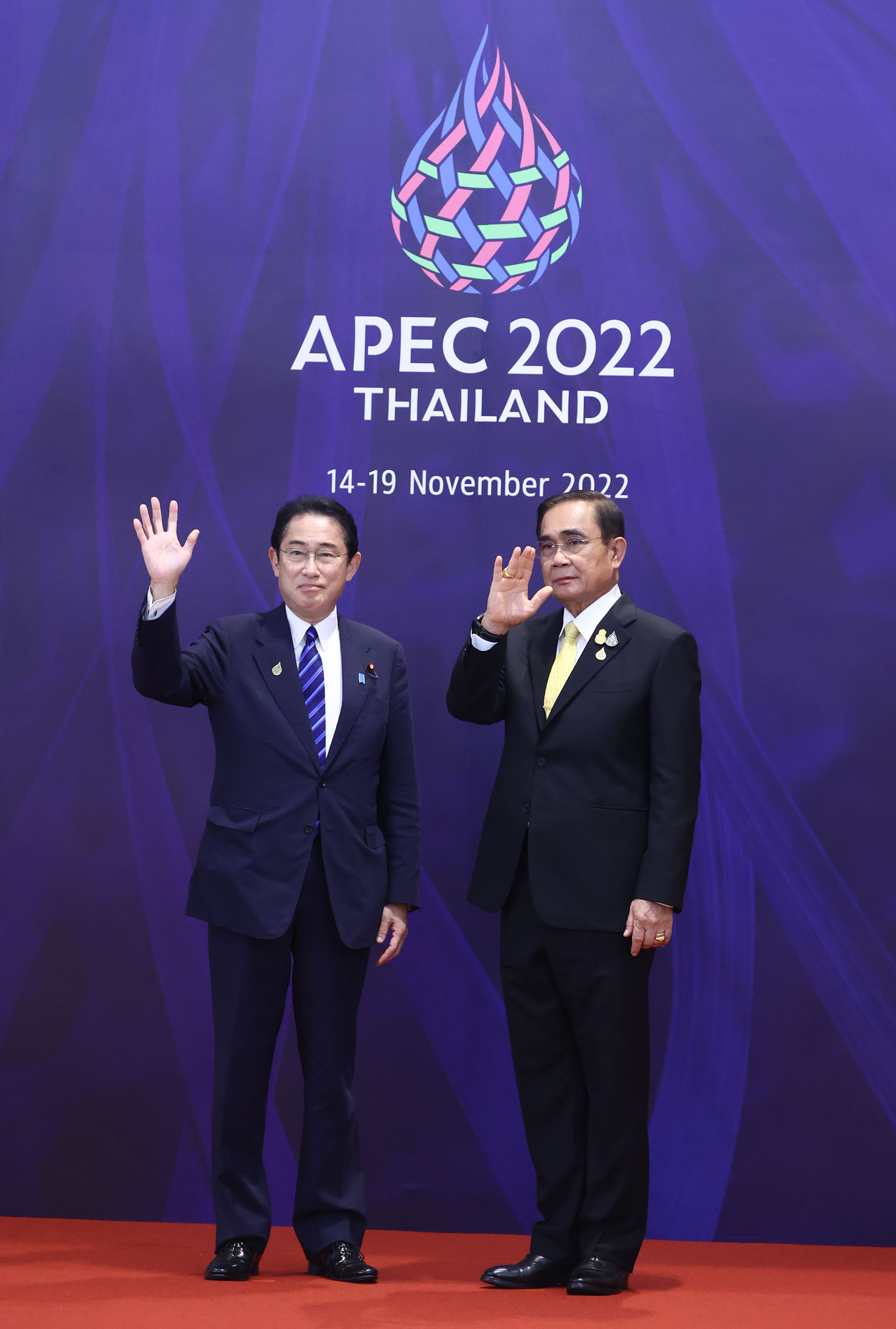 Prime Minister Kishida welcomed by Prime Minister and Minister of Defense Prayuth Chan-ocha of Thailand (3)