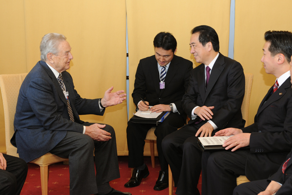 Photograph of Prime Minister Kan meeting with Mr. George Soros